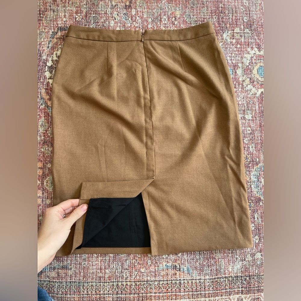 Classic Banana Republic size 2 Tan/Brown Pencil Skirt - Picture 8 of 9